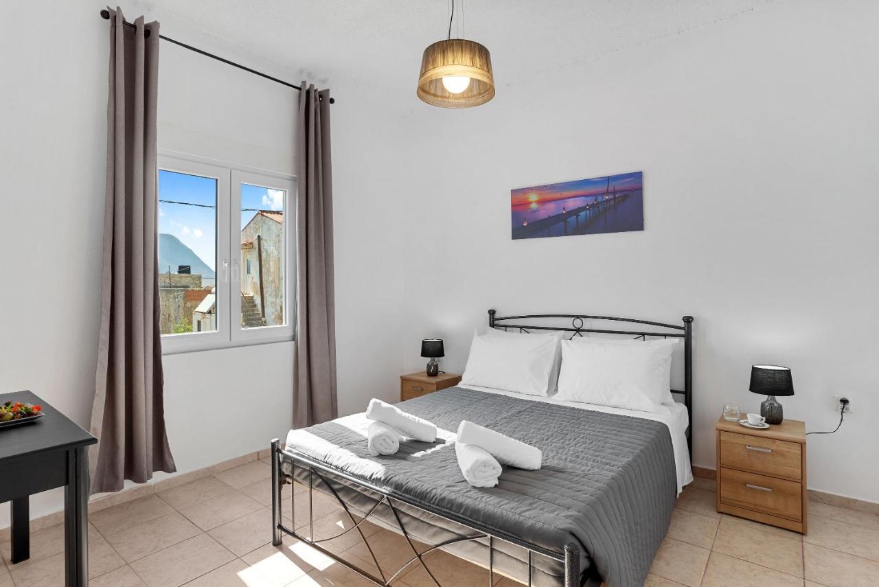 Bella-Maria At Aptera With Mountain And Sea View !! Chania  Exterior foto